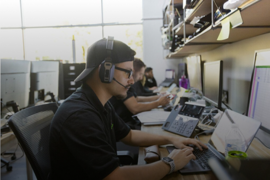 custom neon signs for bedrooms