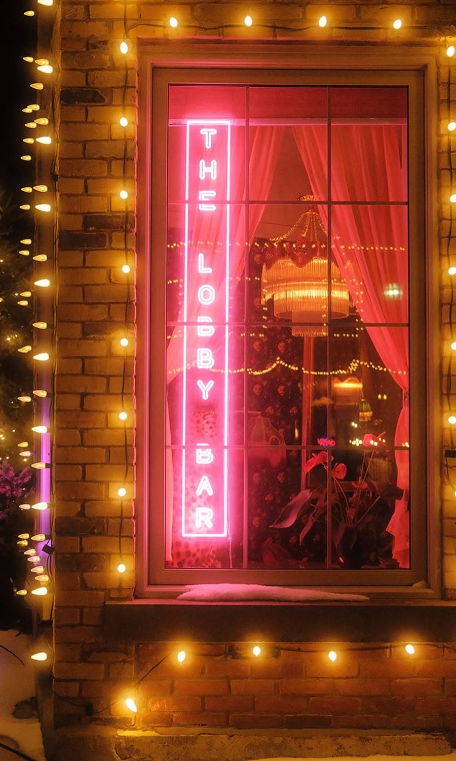 The Lobby Bar window neon sign